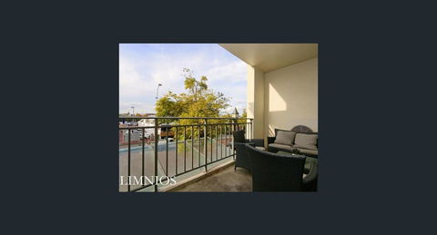 Frankly Francis - Exquisite Executive Apartment - Accommodation Bookings 10