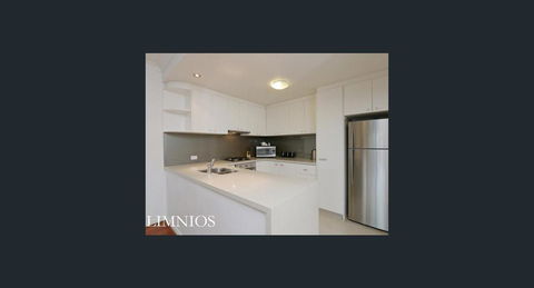 Frankly Francis - Exquisite Executive Apartment - Accommodation Bookings 16