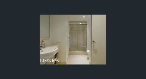 Frankly Francis - Exquisite Executive Apartment - Accommodation Bookings 4