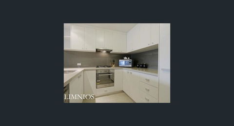 Frankly Francis - Exquisite Executive Apartment - Accommodation Bookings 15