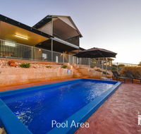 3 Kestrel Place - PRIVATE JETTY  POOL - Accommodation Bookings