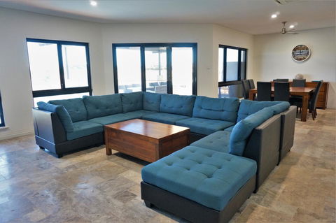 27 Corella Court - Accommodation Bookings 7