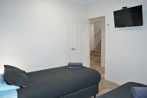 27 Corella Court - Accommodation Bookings 9