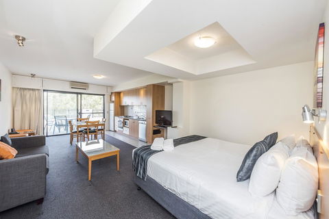Ascot Quays Apartment 102 - Accommodation Bookings 19