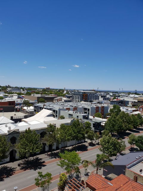 Modern Northbridge Apartment - Accommodation Bookings 13