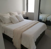 Modern Northbridge Apartment - Accommodation Bookings