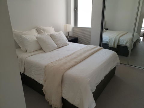 Modern Northbridge Apartment - Accommodation Bookings 0