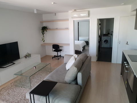 Modern Northbridge Apartment - Accommodation Bookings 11