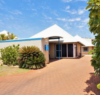 Osprey Holiday Village Unit 119 - Close to the pool - Accommodation Bookings