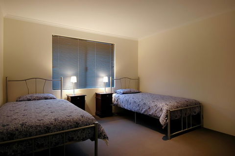 THE SANCTUARY LUXURY HOLIDAY HOME - Accommodation Bookings 5