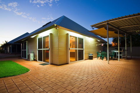 Osprey Holiday Village Unit 103 2 Bedroom - Accommodation Bookings 12