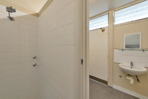 Getaway Villas Unit 389 - Accommodation Bookings 5