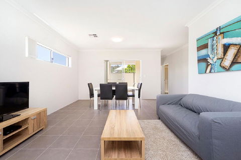 Victoria Park Town House - Accommodation Bookings 7