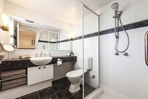 Subiaco Village 18 - Accommodation Bookings 15