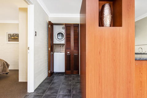 Subiaco Village 18 - Accommodation Bookings 8