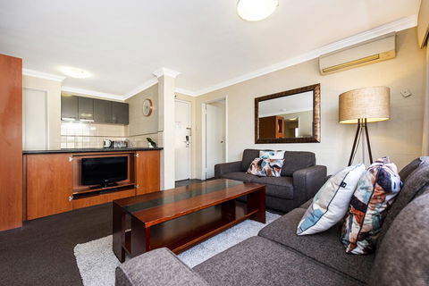Subiaco Village 18 - Accommodation Bookings 2