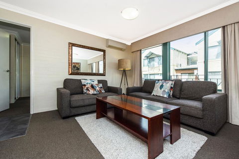 Subiaco Village 18 - Accommodation Bookings 3