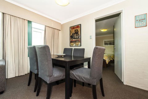 Subiaco Village 18 - Accommodation Bookings 4