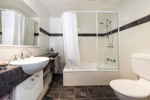 Subiaco Village 18 - Accommodation Bookings 18