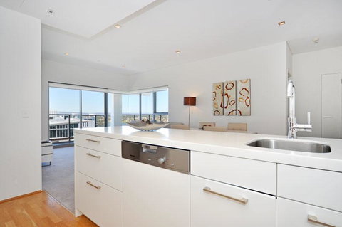 Astra Apartments Perth CBD - Accommodation Bookings 33