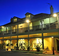 Clifton Motel  Grittleton Lodge - Accommodation Bookings