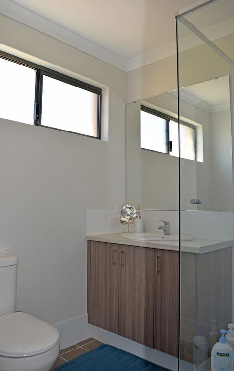 The Kingsleyâ€™s Place â€“ Piara Waters - Accommodation Bookings 10