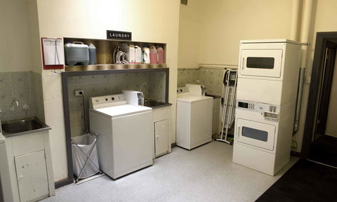 Shiralee Hostel -note - Valid Passport Required To Check In - Accommodation Bookings 10