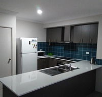 Near Train Station - Accommodation Bookings