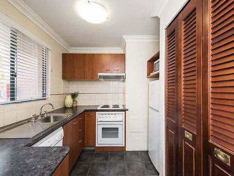 Subiaco Village 28 - Accommodation Bookings 15