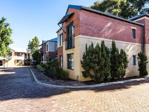 Subiaco Village 28 - Accommodation Bookings 24