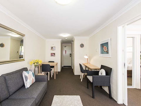 Subiaco Village 28 - Accommodation Bookings 3
