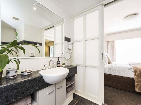 Subiaco Village 28 - Accommodation Bookings 12