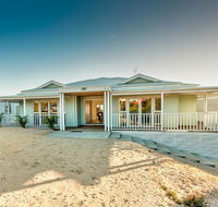 Blue Sky Escapes The Lookout Lancelin - Accommodation Bookings