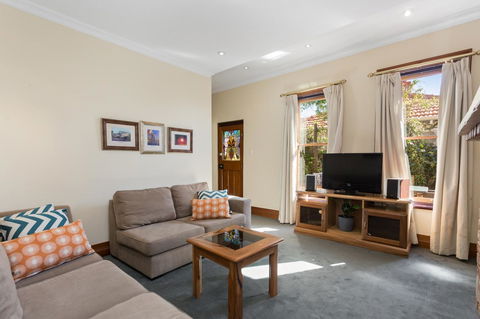 100 On South Callan Apartments - Accommodation Bookings 2