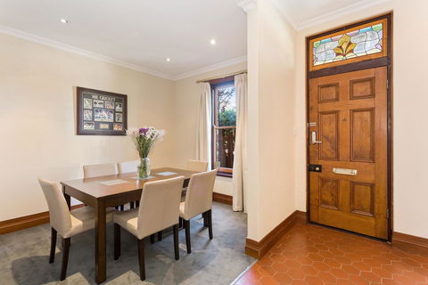 100 On South Callan Apartments - Accommodation Bookings 9