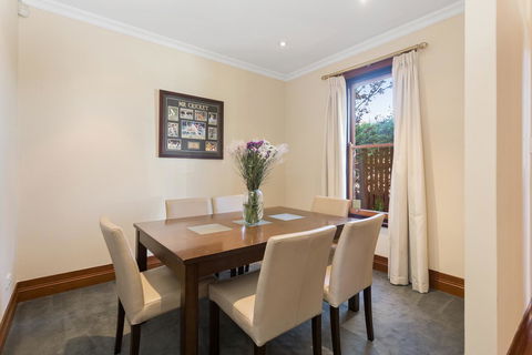 100 On South Callan Apartments - Accommodation Bookings 10