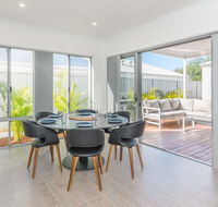 Karrinyup Waters Luxury House Rental - Accommodation Bookings