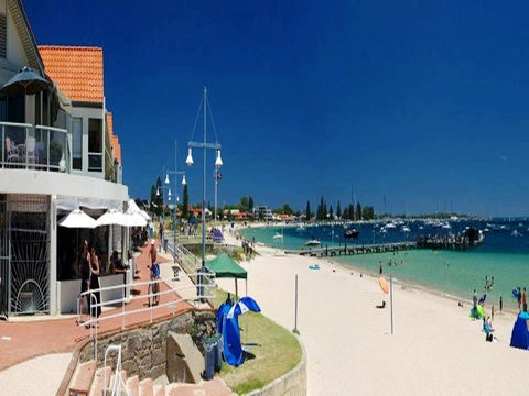 Waikiki Beach Bed And Breakfast - Accommodation Bookings 15