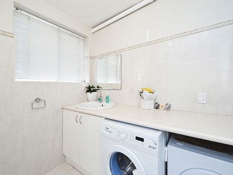 Lucy's House - Accommodation Bookings 5