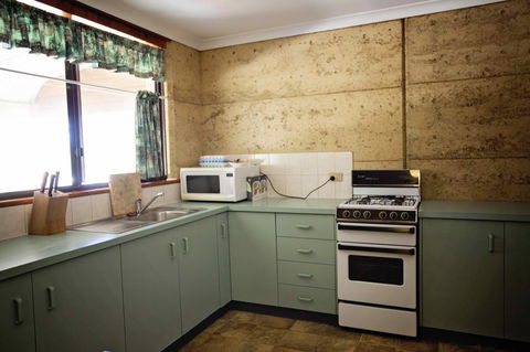 Hopetoun Motel & Chalet Village - Accommodation Bookings 42