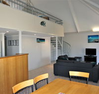 Osprey Holiday Village Unit 108 - Ideal apartment for a family of 6 - Accommodation Bookings