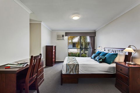 Arlington Apartments - Accommodation Bookings 2
