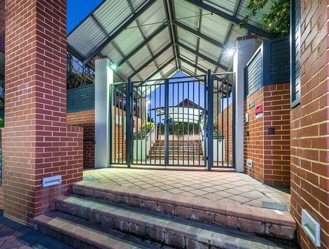 Subiaco Emporium Apartment - Accommodation Bookings 6
