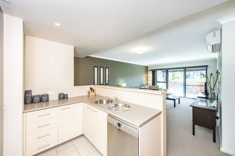 Subiaco Emporium Apartment - Accommodation Bookings 14