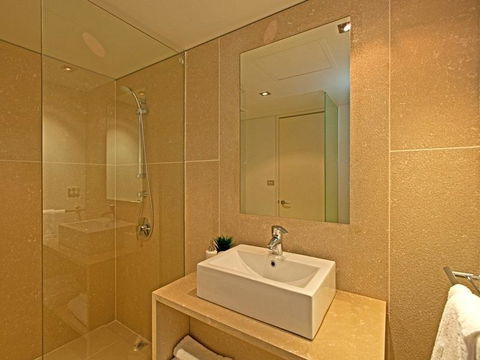 Astra Apartments Perth - Zenith - Accommodation Bookings 2