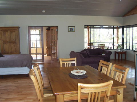 SilverSprings Spa Retreat Pet Friendly Cottages And Glampings - Accommodation Bookings 15