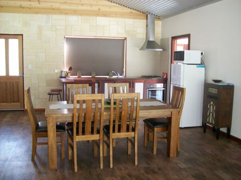 SilverSprings Spa Retreat Pet Friendly Cottages And Glampings - Accommodation Bookings 18