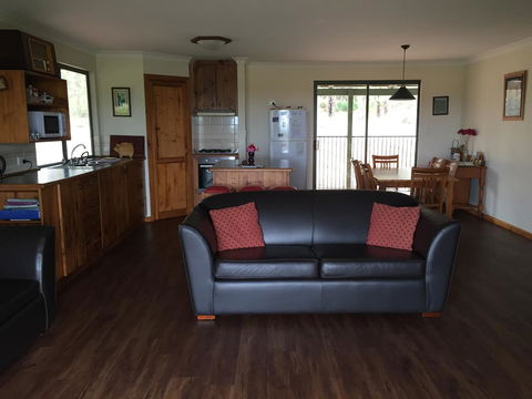 SilverSprings Spa Retreat Pet Friendly Cottages And Glampings - Accommodation Bookings 27