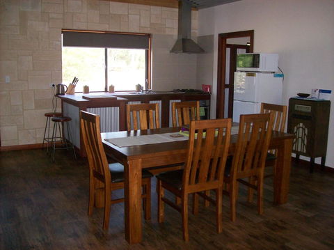SilverSprings Spa Retreat Pet Friendly Cottages And Glampings - Accommodation Bookings 8