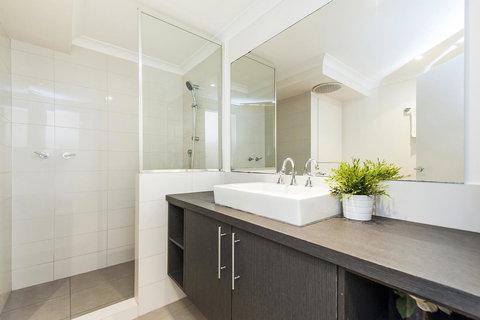 Forrest St - Accommodation Bookings 15